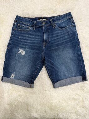 Express Distressed Denim Shorts – Size 32, Pre-Loved Casual Summer Style